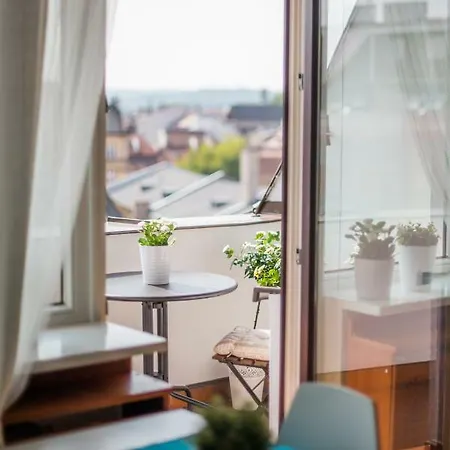 Bright And Comfy Kazimierz Quarter Apartment